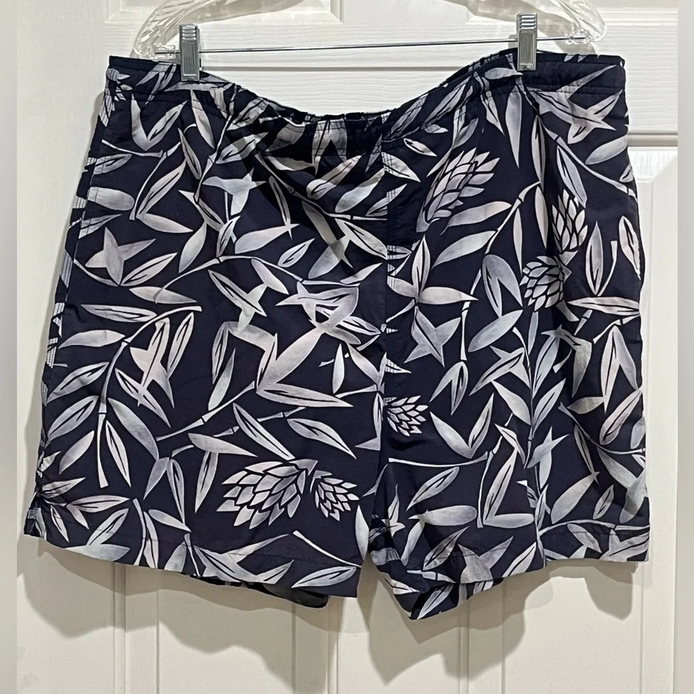 Tommy Bahama casual navy